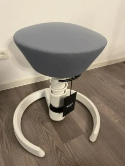 Aeris Swopper Standard, Fußring weiß, Bezug pastellblau