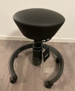 Aeris Swopper Standard mit Rollen Kunstleder schwarz