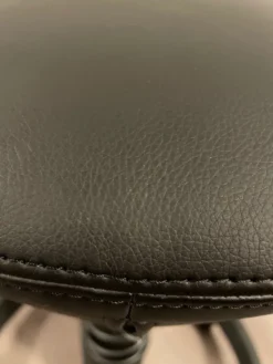 Aeris Swopper Standard mit Rollen Kunstleder schwarz