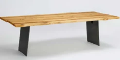 Carbonara Holztisch mit Baumkante