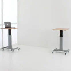 ConSet kleiner Schreibtisch höhenverstellbar Steh / Sitz 80 kg