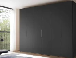 Extenso Kleiderschrank mit Drehtüren