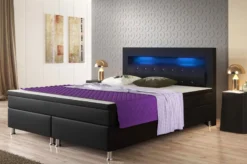 Polsterbett mit LED