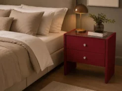 Roter Nachttisch für Boxspringbett