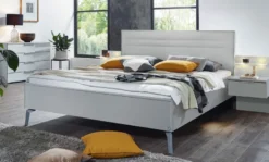 Scale Bett mit Polsterkopfteil