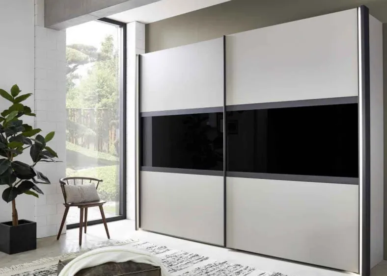 Split Schwebetürenschrank grau