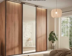 Staud Sinfonie Plus Kleiderschrank mit Spiegel