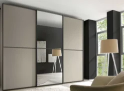 Staud Sinfonie Plus Kleiderschrank mit Spiegel