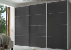 Staud Sinfonie Schwebetürenschrank Glastüren