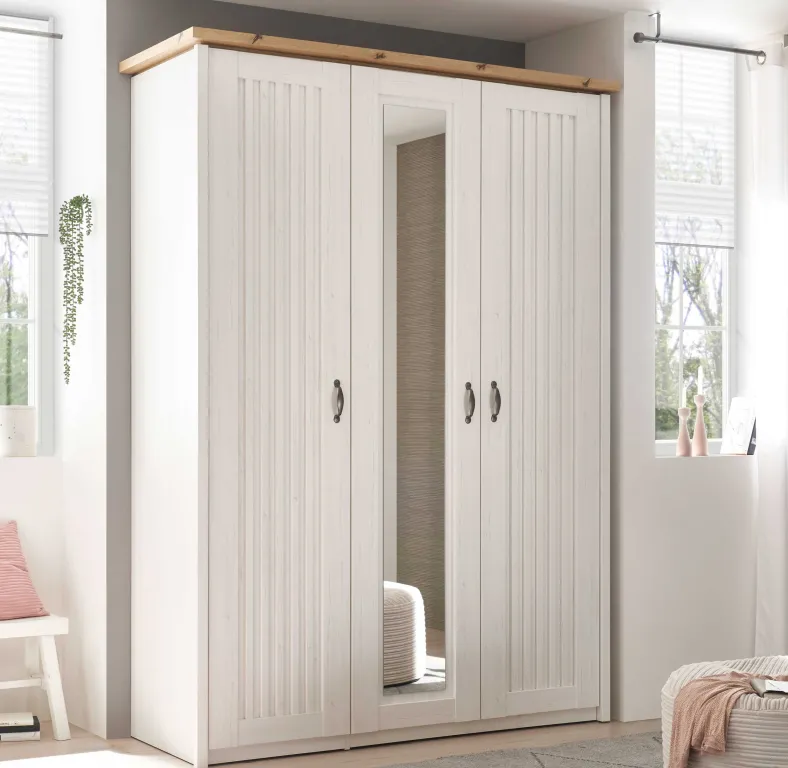 Trient Kleiderschrank Landhausstil