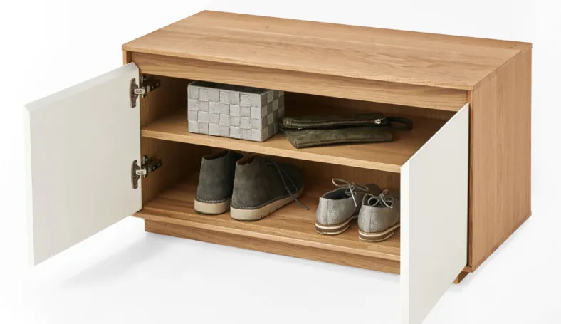 V100 Flurgarderobe mit Sitzbank