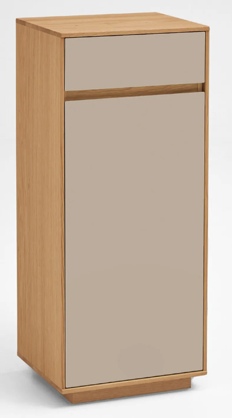 V100 Flurgarderobe mit Sitzbank